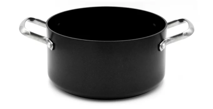How Big Is a 3 Quart Saucepan? What We Use It For