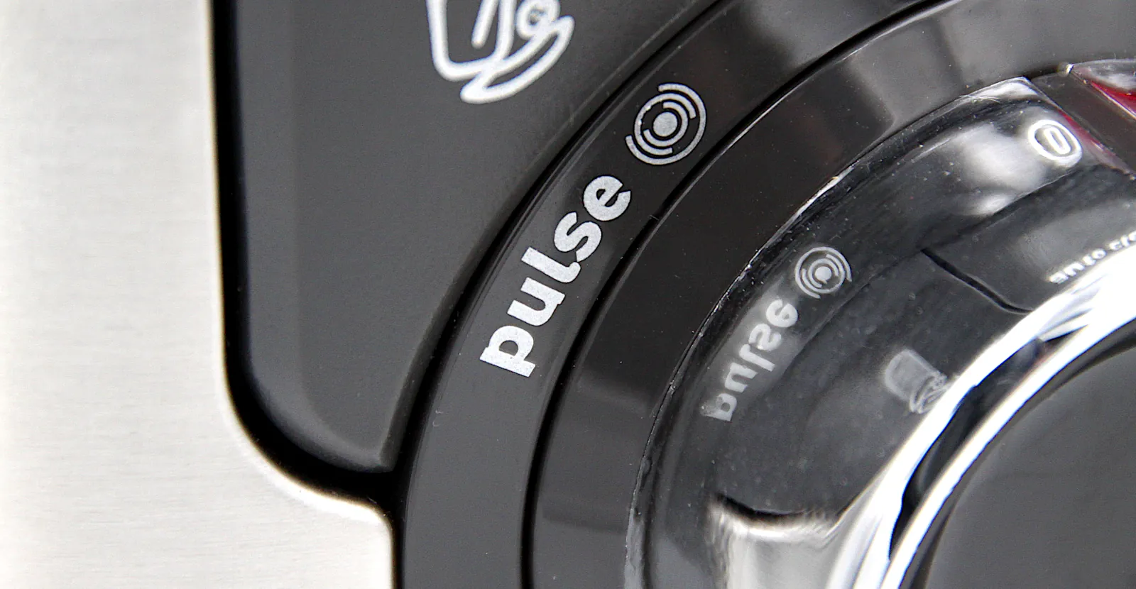 what-does-pulse-mean-on-a-blender-how-to-use-it